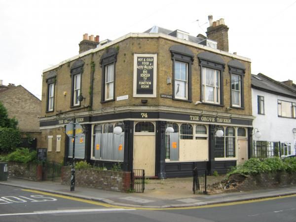 Grove Tavern London E17. (Pub, External). Published on 18-11-2013