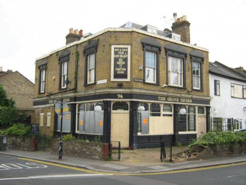 Grove Tavern London E17. (Pub, External). Published on 18-11-2013