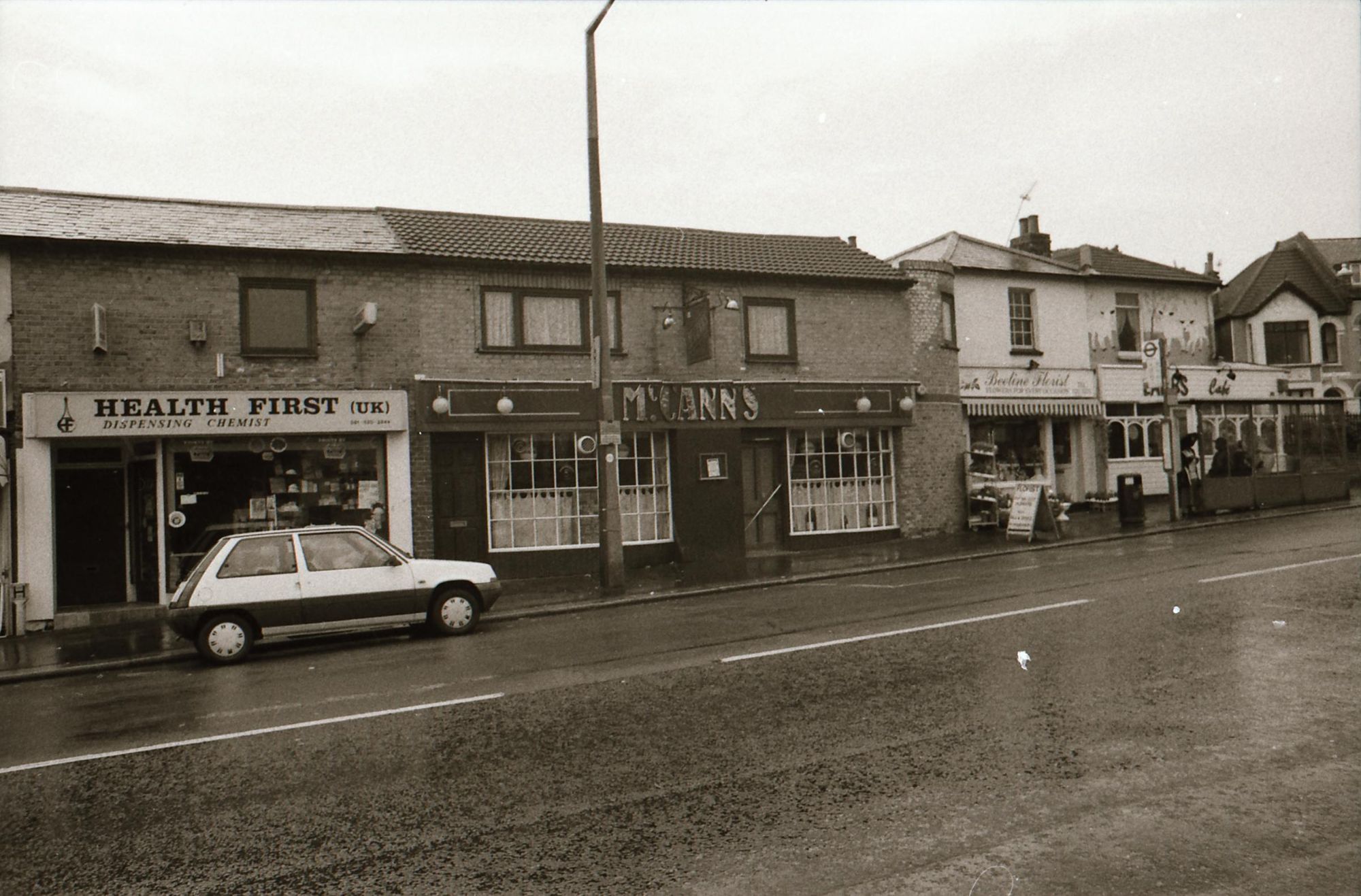 McCanns London E17 taken in May 1994. (Pub, External, Key). Published on 10-01-2019