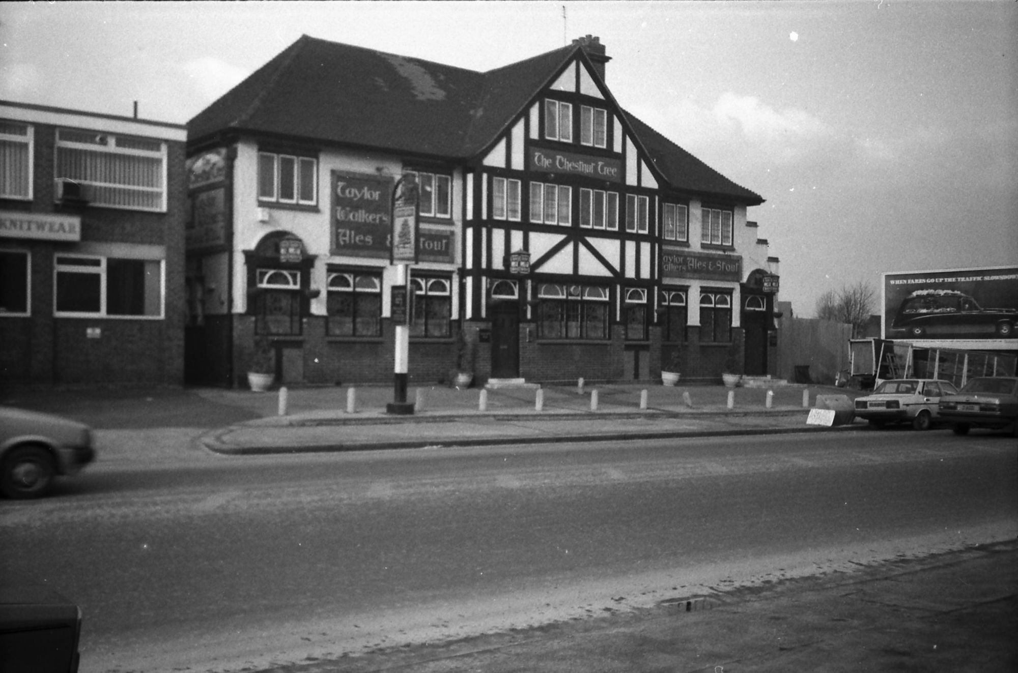 Chestnut Tree London E17 taken in 1986.. (Pub, External, Key). Published on 10-01-2019
