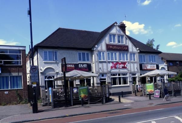 Waltham Oak London E17. (Pub, External). Published on 18-11-2013