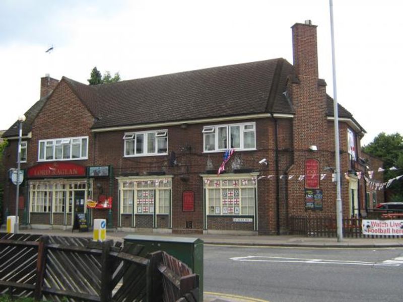 Lord Raglan London E17. (Pub, External). Published on 18-11-2013 