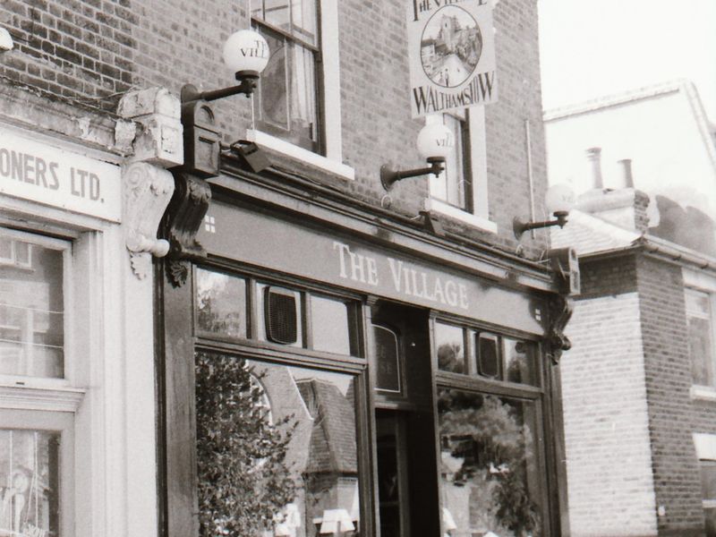 Villiage London E17 taken between Aug 1989-Feb1990.. (Pub, External). Published on 10-01-2019 