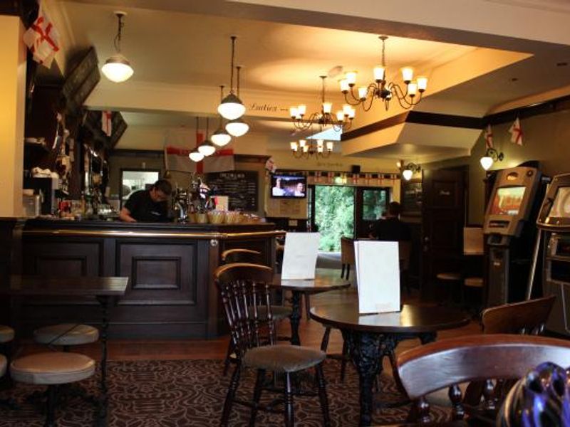 Villiage London E17. (Bar). Published on 18-11-2013 
