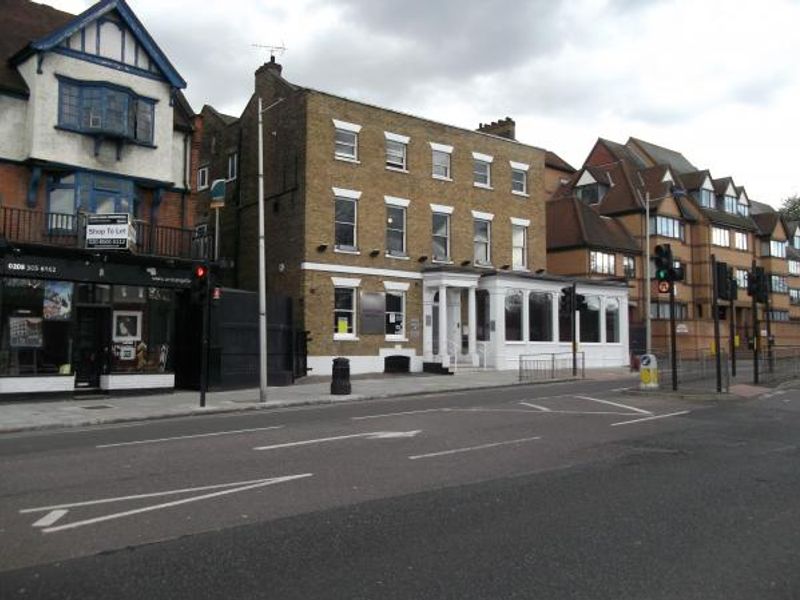 White Hart London E18 taken Apr 2012. (Pub, External, Key). Published on 18-11-2013 
