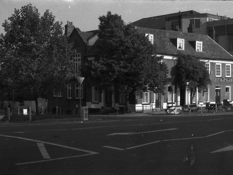 George London E17 taken in 1987.. (Pub, External). Published on 10-01-2019