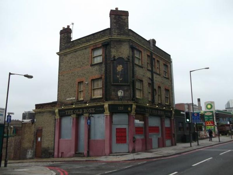 Old Rose London E1 taken Sept 2013. (Pub, External). Published on 19-11-2013