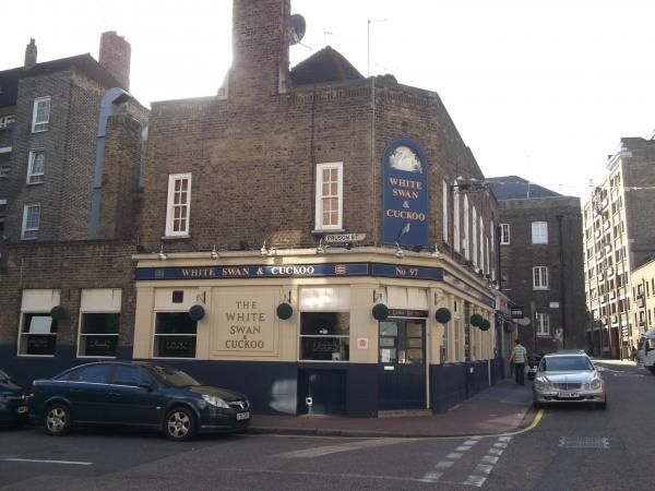 White Swan & Cuckoo London E1 taken Aug 2013. (Pub, External, Key). Published on 19-11-2013