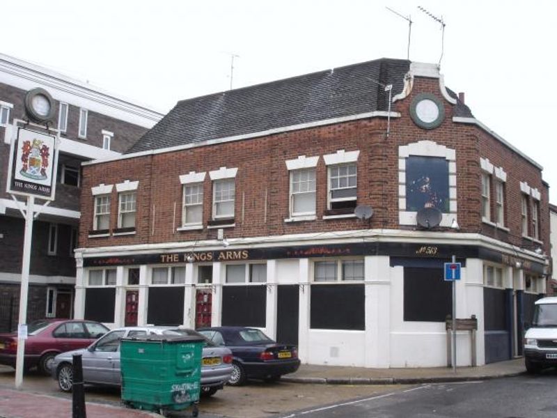 Kings Arms Cable Street London E1. (External). Published on 23-09-2013