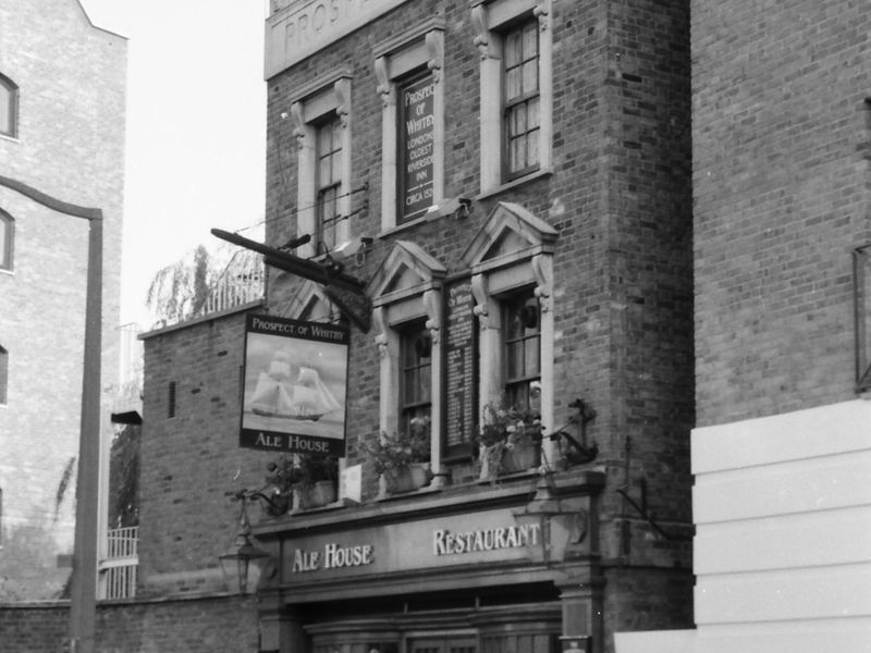 E1-Prospect Of Whitby taken Oct 1988.jpg. (Pub, External). Published on 02-01-2018 