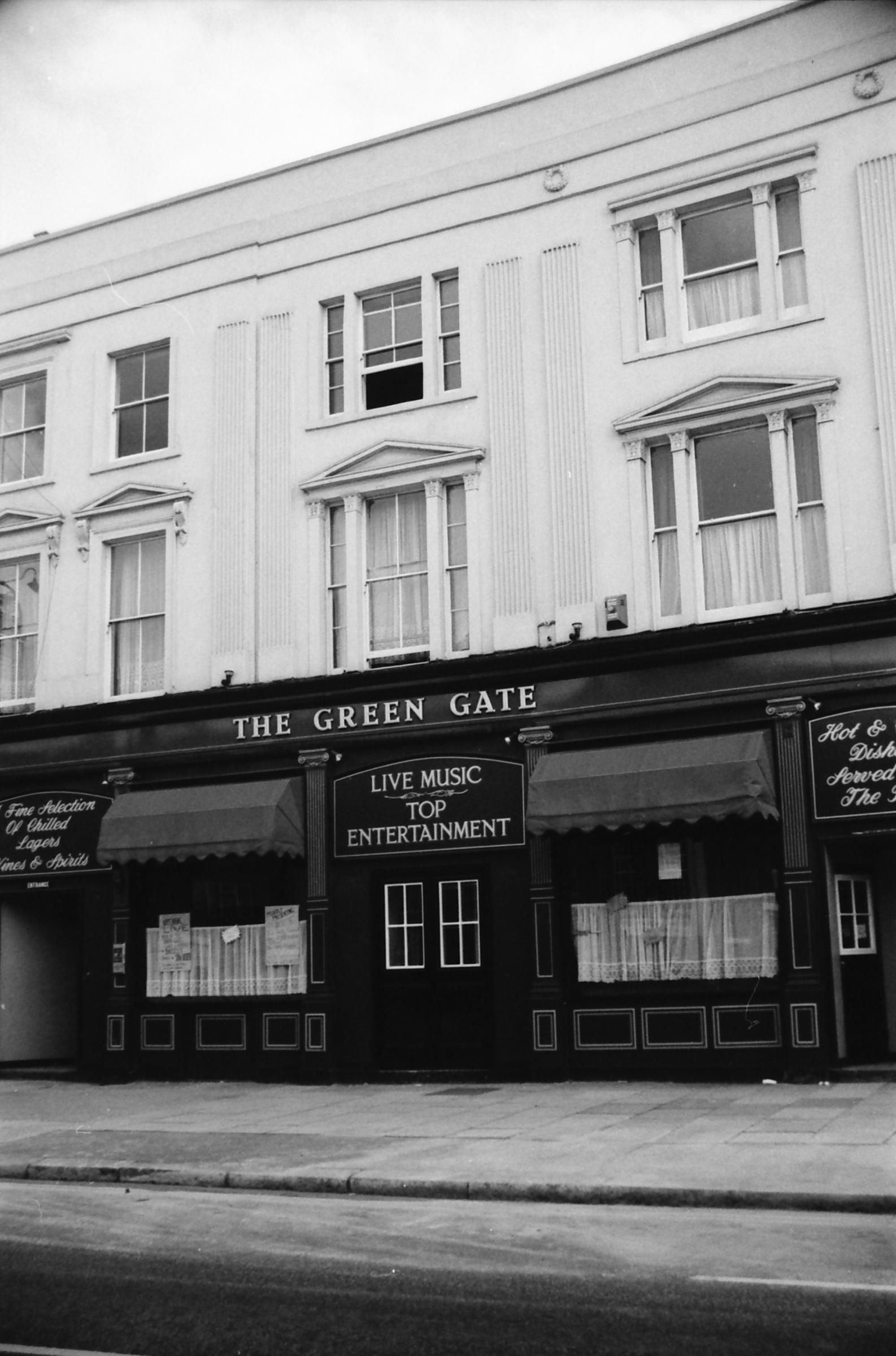 Green Gate London E2 taken 25-7-1987. (Pub, External). Published on 22-02-2018