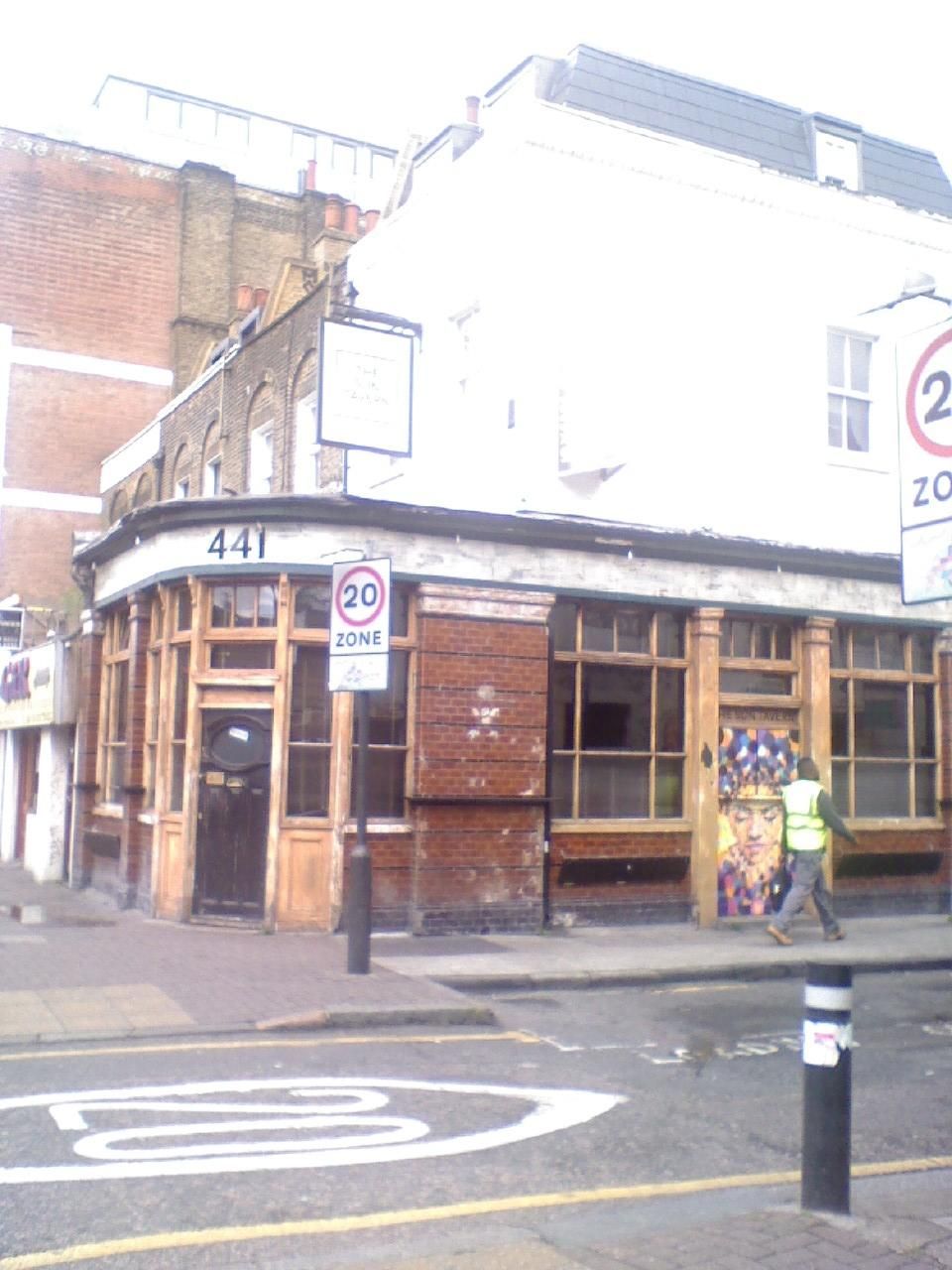 Sun London E2 taken in 2017. (Pub, External). Published on 21-02-2018