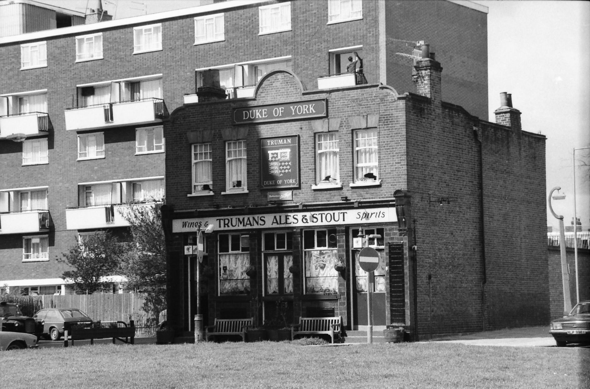 Duke of York London E2 taken in April 1989. (Pub, External, Key). Published on 22-02-2018