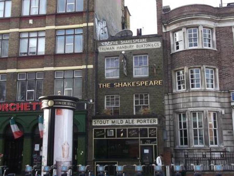 Shakespear London E2 taken Aug 2013. (Pub, External). Published on 19-11-2013