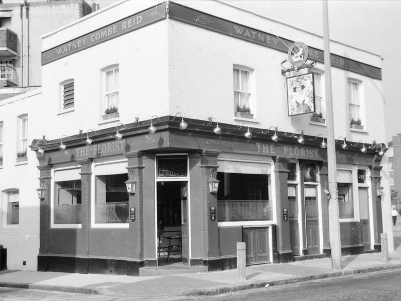 Florist London E2 taken in Sept 1988. (Pub, External). Published on 22-02-2018 