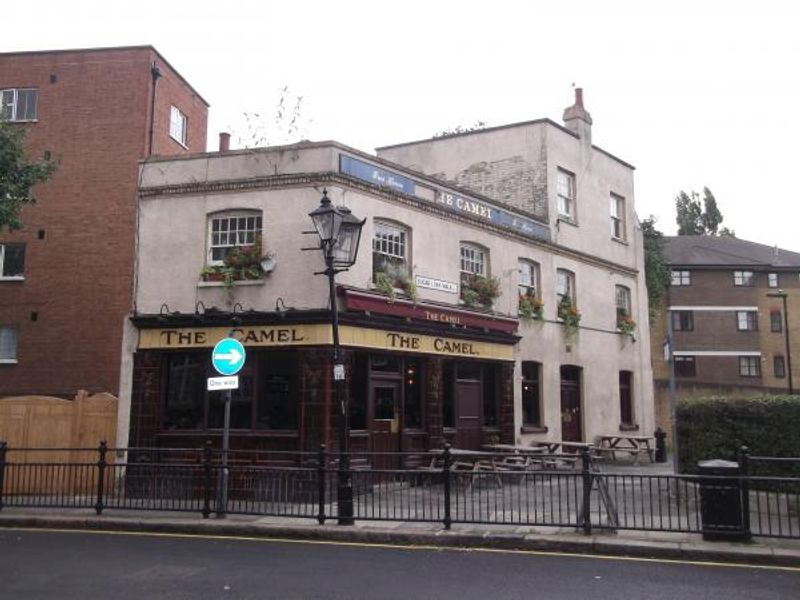 Camel London E2 taken Aug 2014. (Pub, External). Published on 30-10-2014