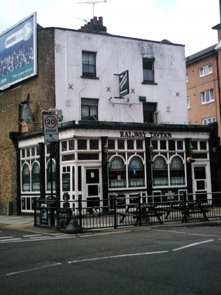 Railway Tavern London E2. (Pub, External). Published on 14-10-2013