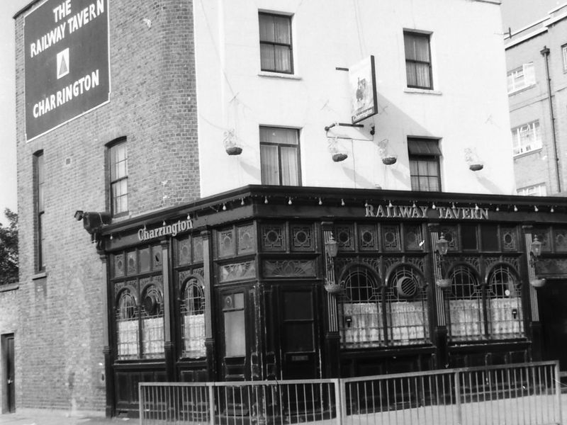 Railway Tavern London E2 taken in Sept 1988. (Pub, External). Published on 22-02-2018