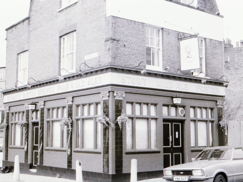 Chilterns-Britannia London E2 taken maybe 1991. (Pub). Published on 22-02-2018