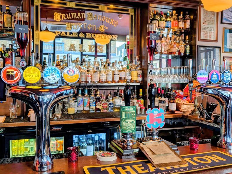 Carpenters Arms London E2 20260925. (Pub, Bar). Published on 14-10-2026 
