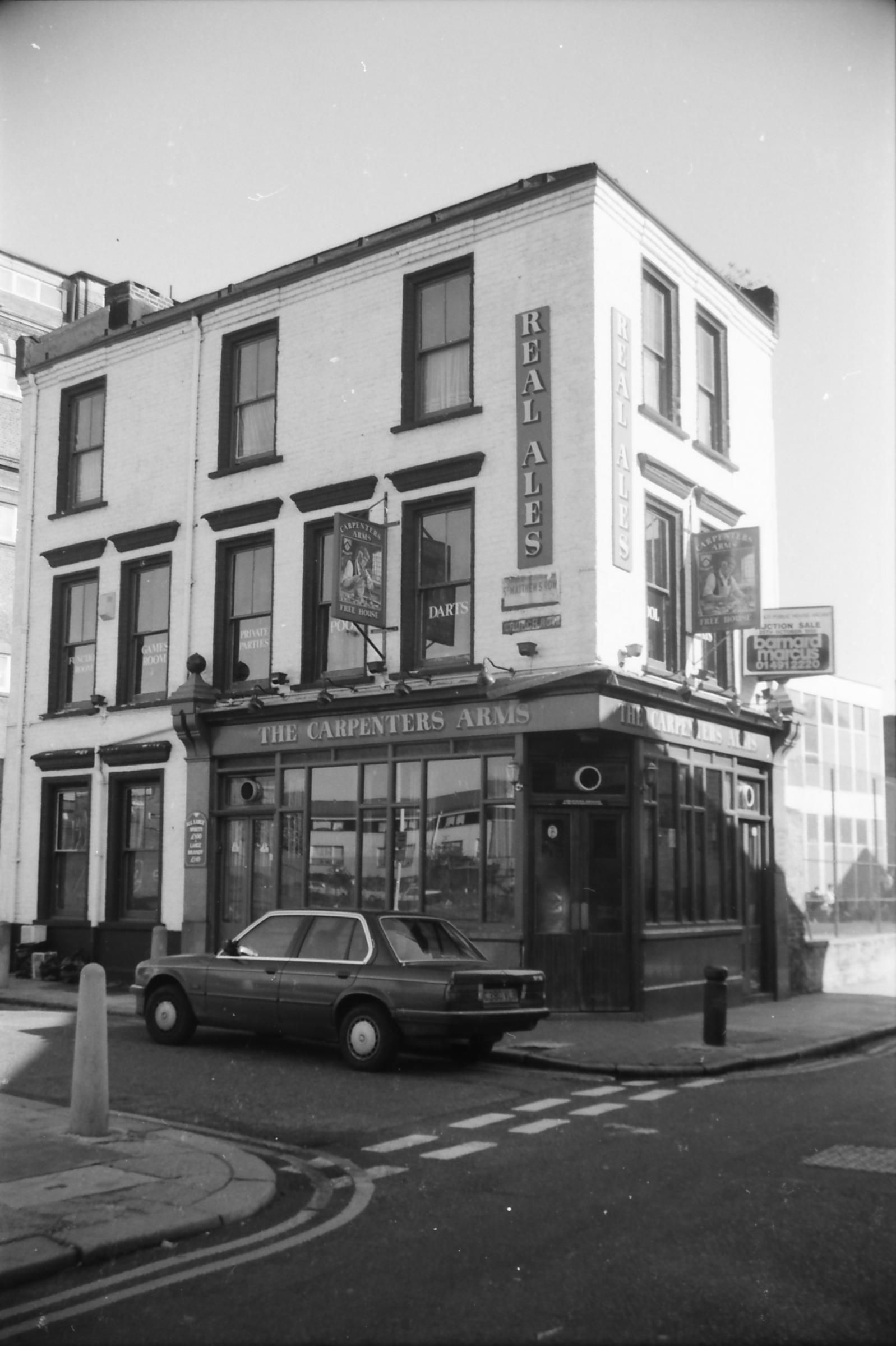Capenters Arms London E2 taken in 1988. (Pub, External). Published on 22-02-2018