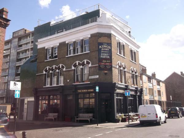 Kings Arms Buckfast St London E2 taken March 2016. (Pub, External). Published on 07-04-2016