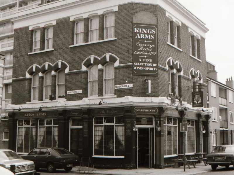 E2-Kings Arms Buckfast St taken Aug 1989.. (Pub, External). Published on 22-02-2018