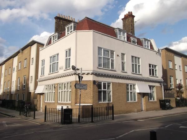 Flamingos London E2 taken Oct 2014. (Pub, External, Key). Published on 30-10-2014