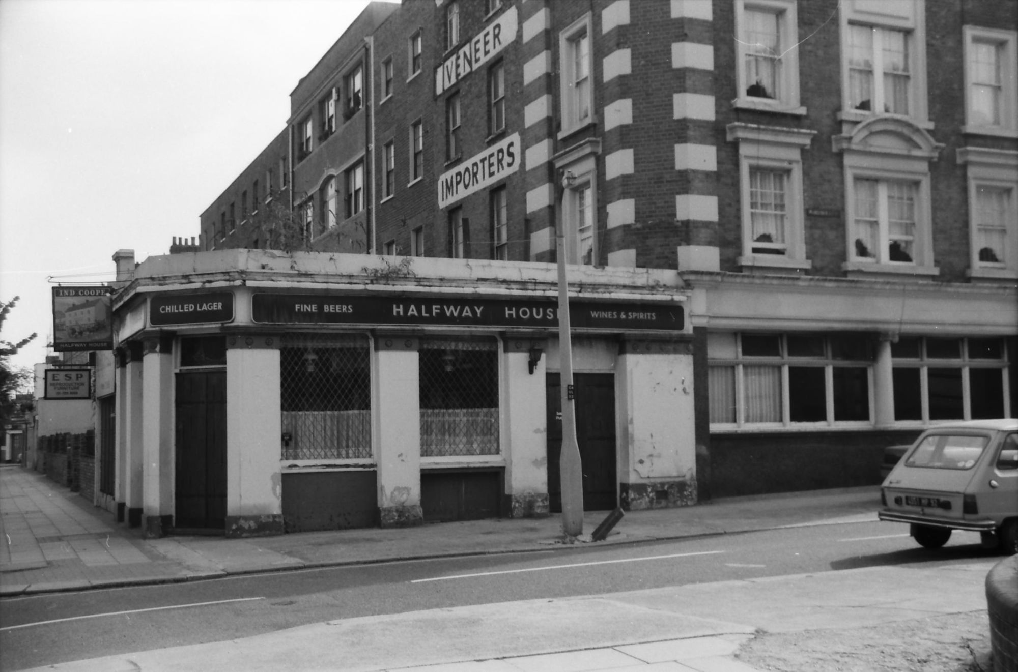 Halfway House London E2 taken in Sept 1988. (Pub, External). Published on 22-02-2018