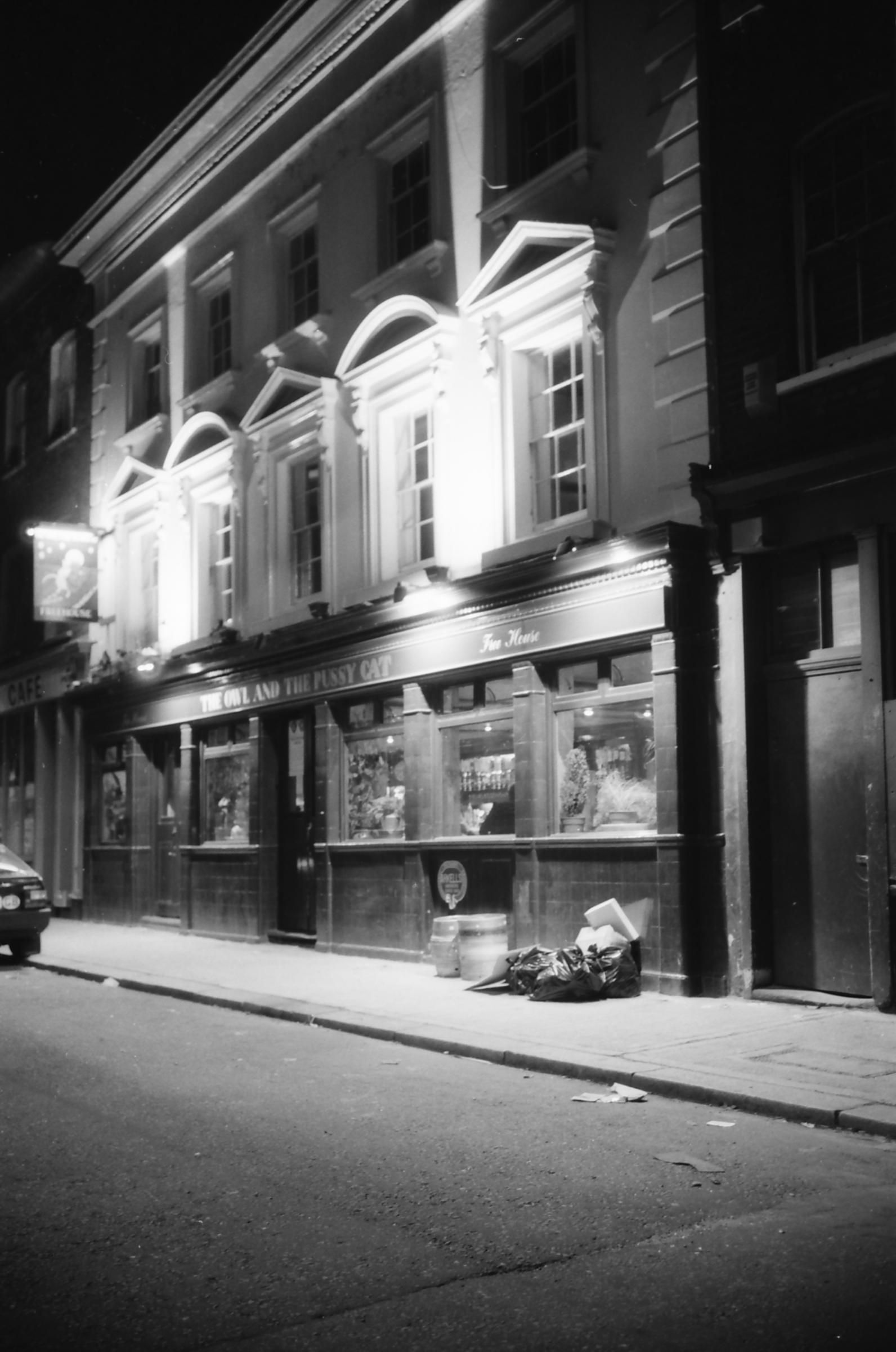 Owl & Pussycat  London E2 taken 18 Sept 1988. (Pub, External). Published on 22-02-2018