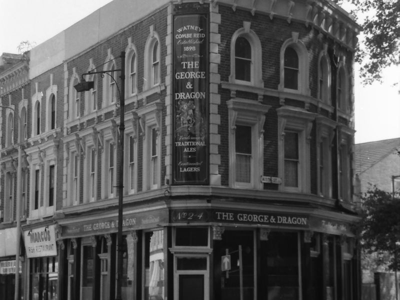 George & Dragon London E2 taken in Sept 1988. (Pub, External). Published on 22-02-2018