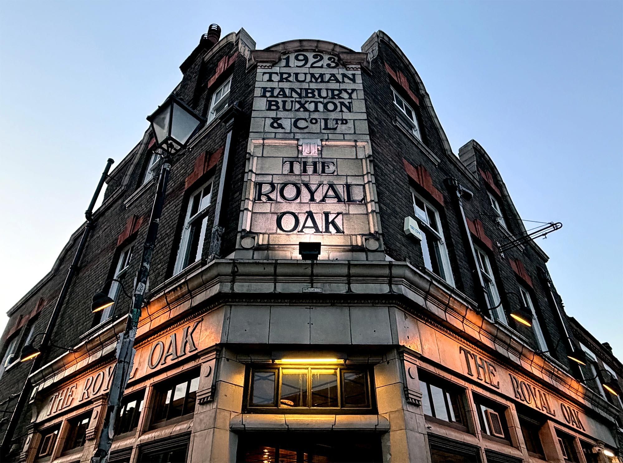Royal Oak London E2 20260606. (Pub, External, Key). Published on 08-06-2026