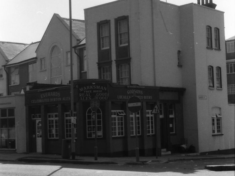 Marksman London E2 taken in Sept 1988. (Pub, External). Published on 22-02-2018 