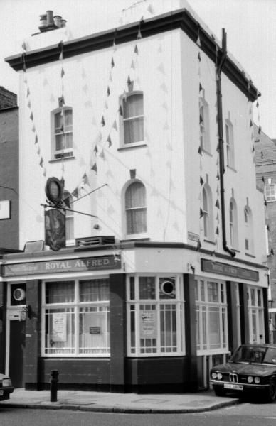 Royal Alfred London E2 taken in 1988. (Pub). Published on 18-04-2016