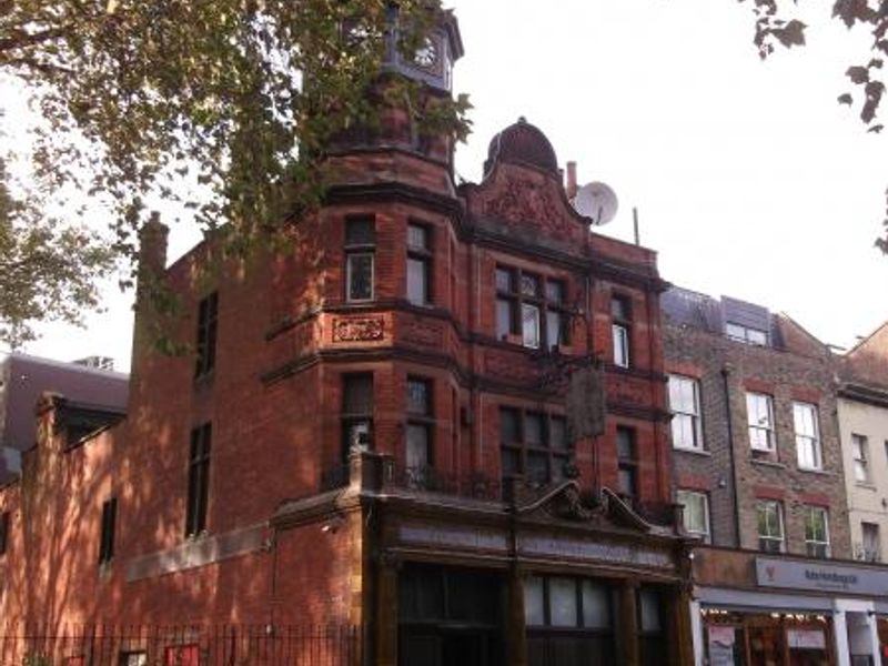 Ye Olke Axe London E2 taken Oct 2014. (Pub, External, Key). Published on 31-10-2014
