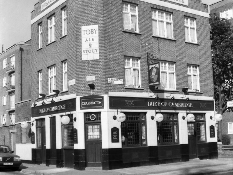 Duke of Cambridge Queensbridge Road London E2 taken in Sept 1988. (Pub, External). Published on 22-02-2018