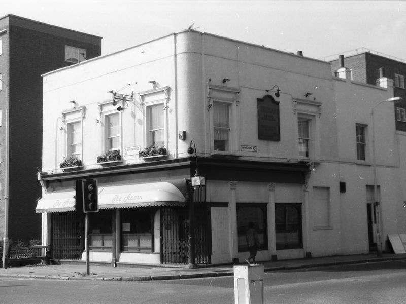 Acorn London E2 taken in Sept 1988. (Pub, External). Published on 22-02-2018
