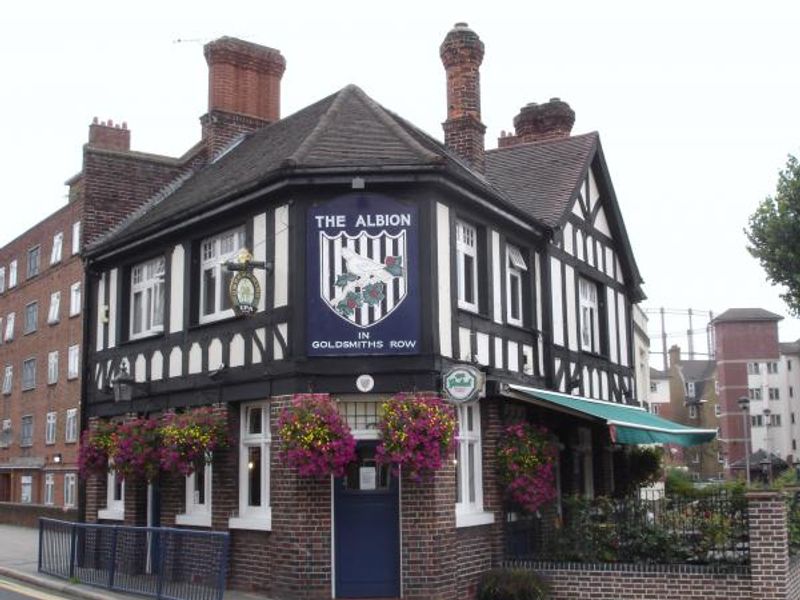 Albion London E2. (Pub, External). Published on 19-11-2013 