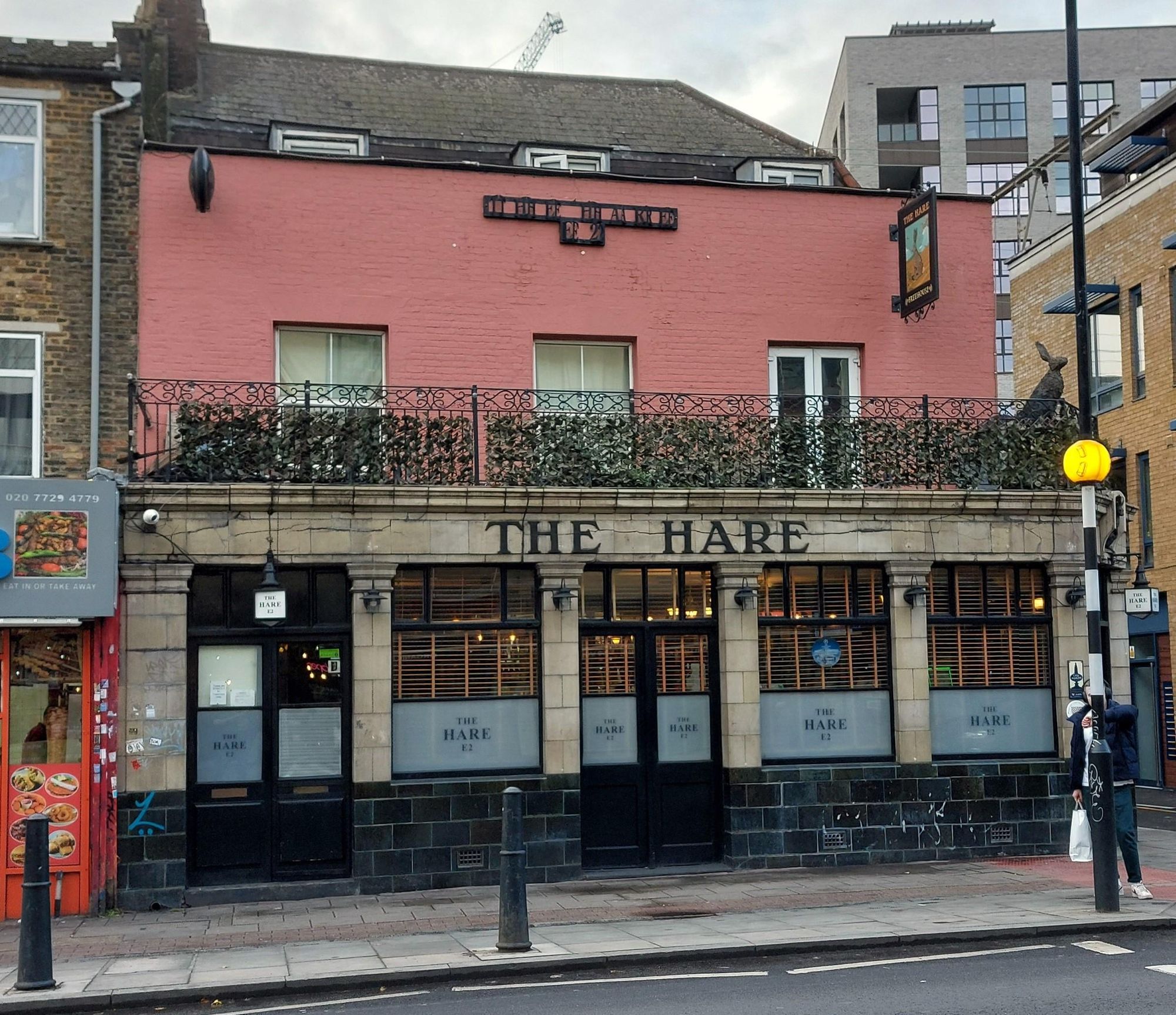 E2-Hare20231028.jpg. (Pub, External). Published on 17-12-2023