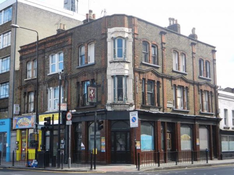 White Horse London E2. (Pub, External). Published on 21-09-2013 