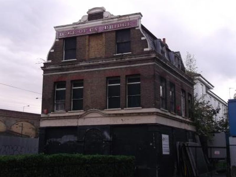 Duke of Cambridge London E2 taken Oct 2014. (Pub, External). Published on 30-10-2014 