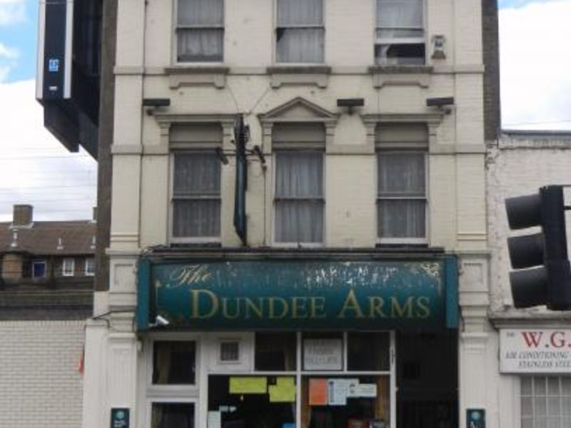 Dundee Arms London E2. (Pub, External). Published on 21-09-2013