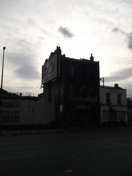 Dundee Arms London E2 taken May 2015. (Pub, External). Published on 17-08-2015