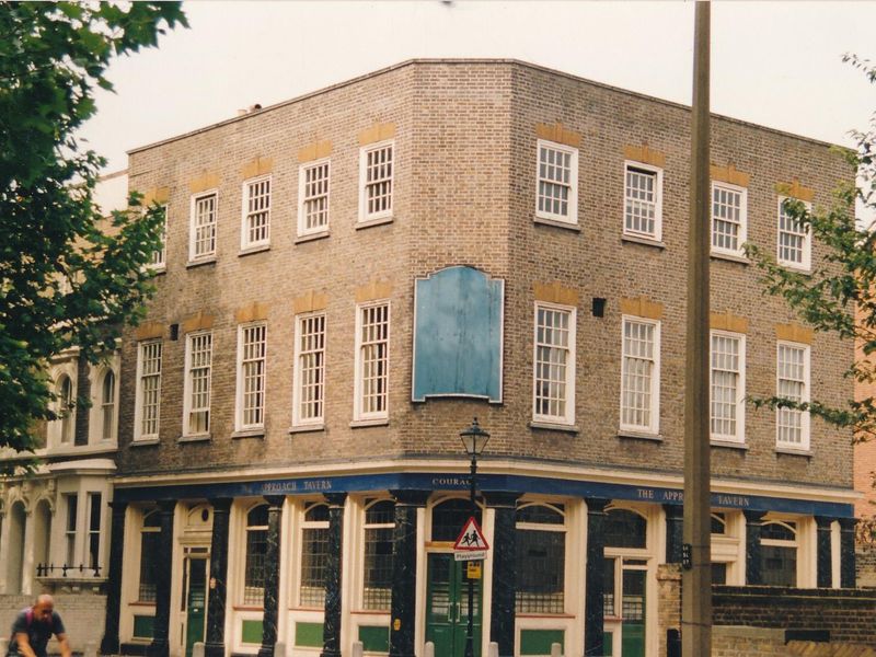 Approach Tavern London E2.. (Pub, External). Published on 21-07-2026 