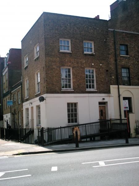 Greyhound London E2. (Pub, External). Published on 14-10-2013