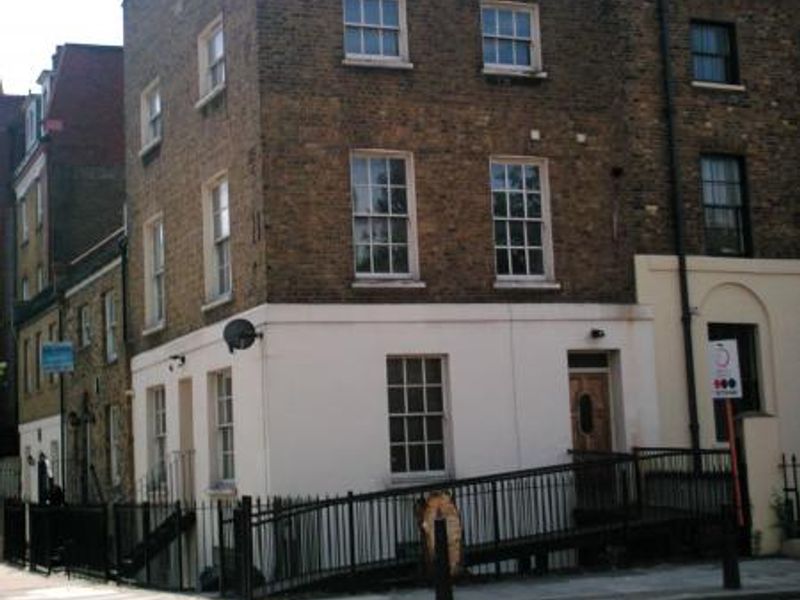 Greyhound London E2. (Pub, External). Published on 14-10-2013