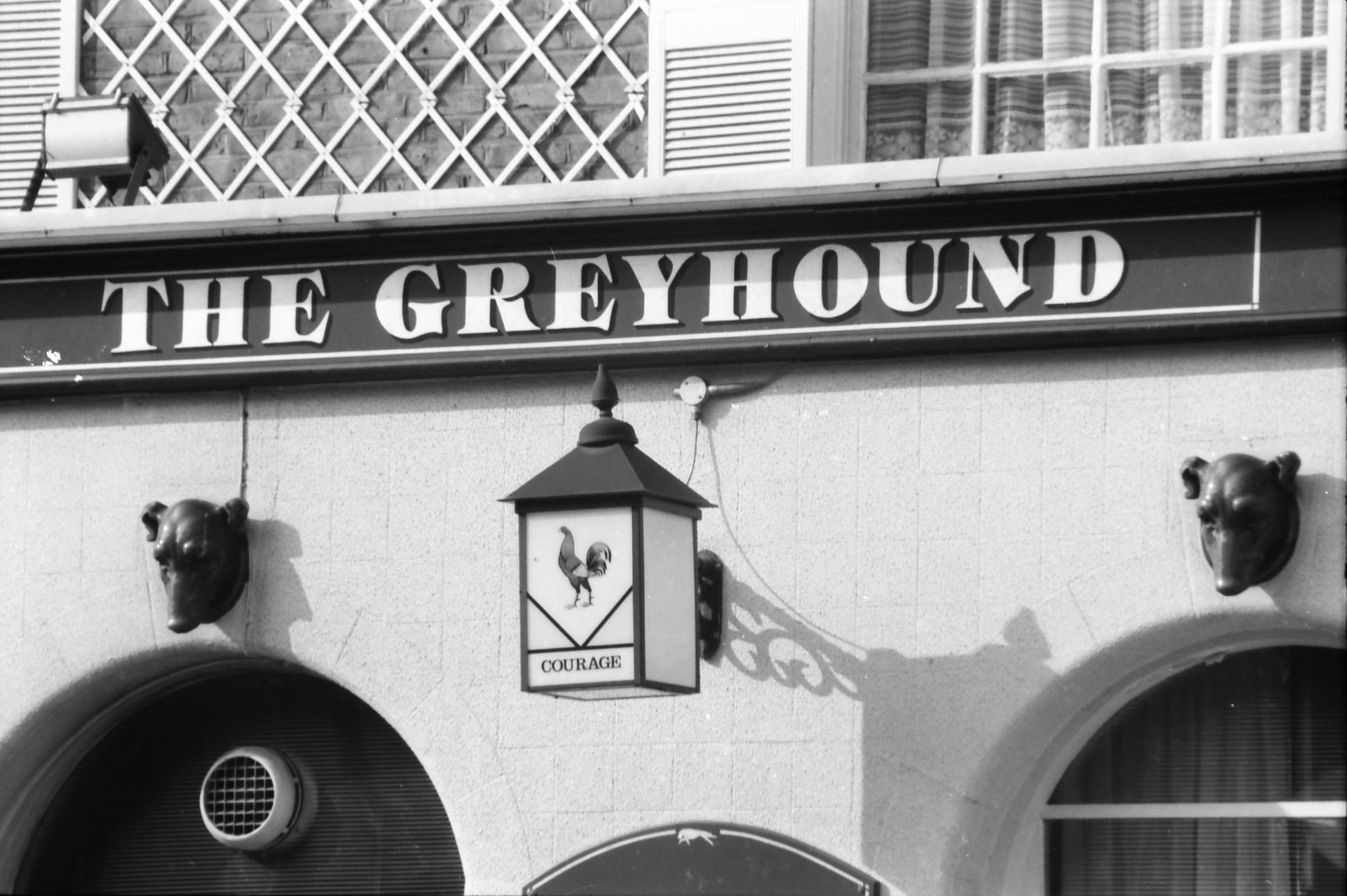 Greyhound London E2 taken 17 Sept 1988. (Pub, External). Published on 22-02-2018