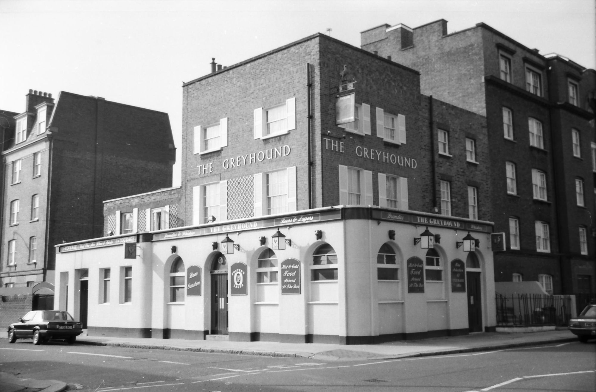 Greyhound London E2 taken in 1988. (Pub, External). Published on 22-02-2018