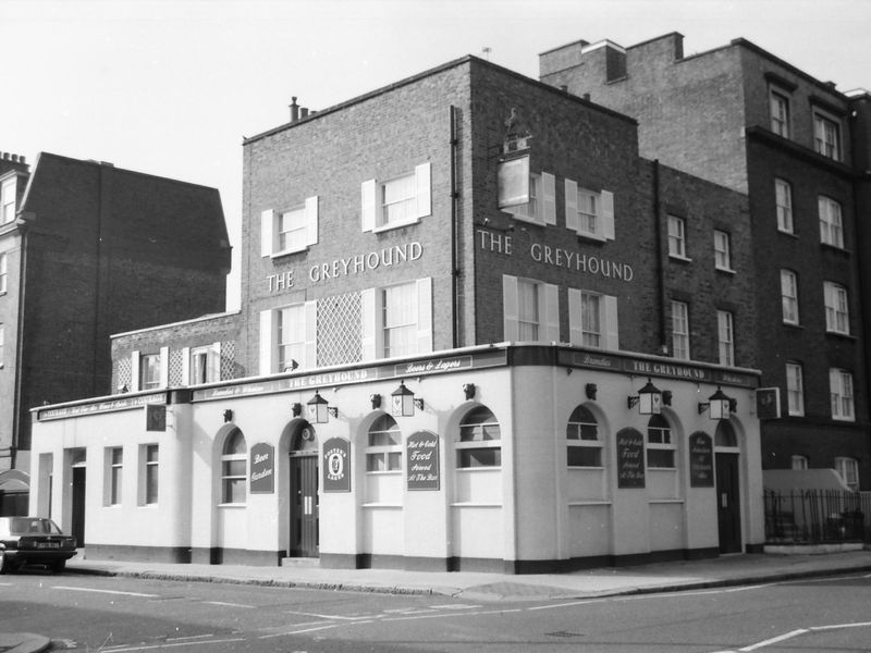 Greyhound London E2 taken in 1988. (Pub, External). Published on 22-02-2018