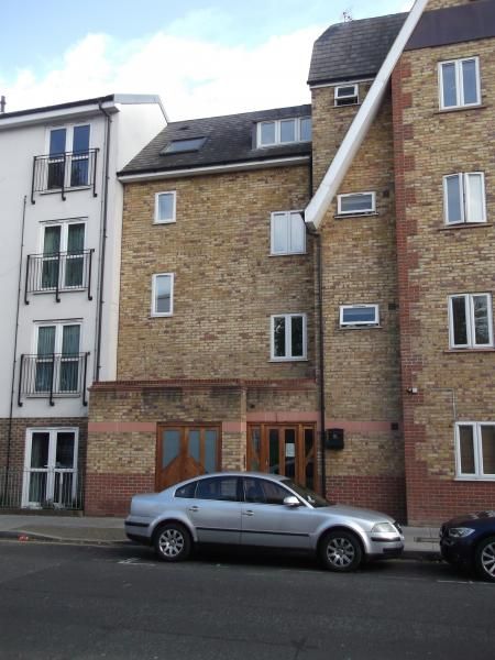 Dover Caste London E2 site thereof taken Oct 2014 . (Pub, External, Key). Published on 30-10-2014